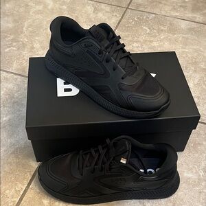 BOSS by Hugo Boss Men’s Titanium Runn size 10 Black Sneakers with Box